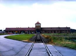 Entrada al campo de concentración de Auschwitz